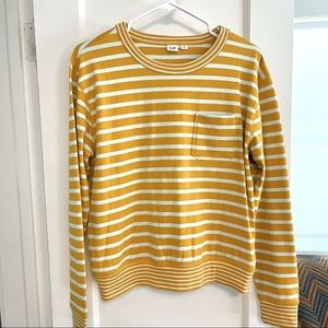 Gap long sleeve shirt